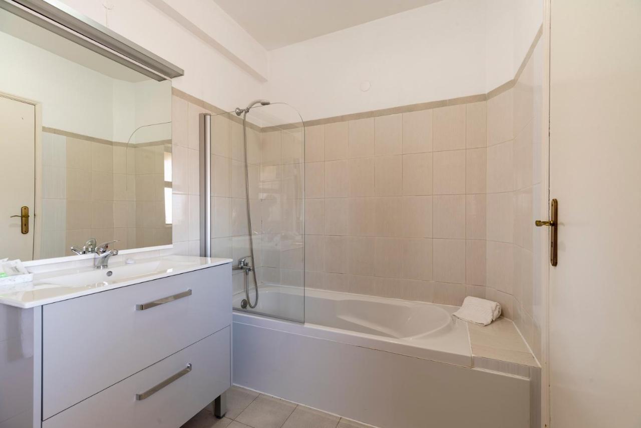 Manta Guest Bed & Breakfast มันตาโรตา ภายนอก รูปภาพ