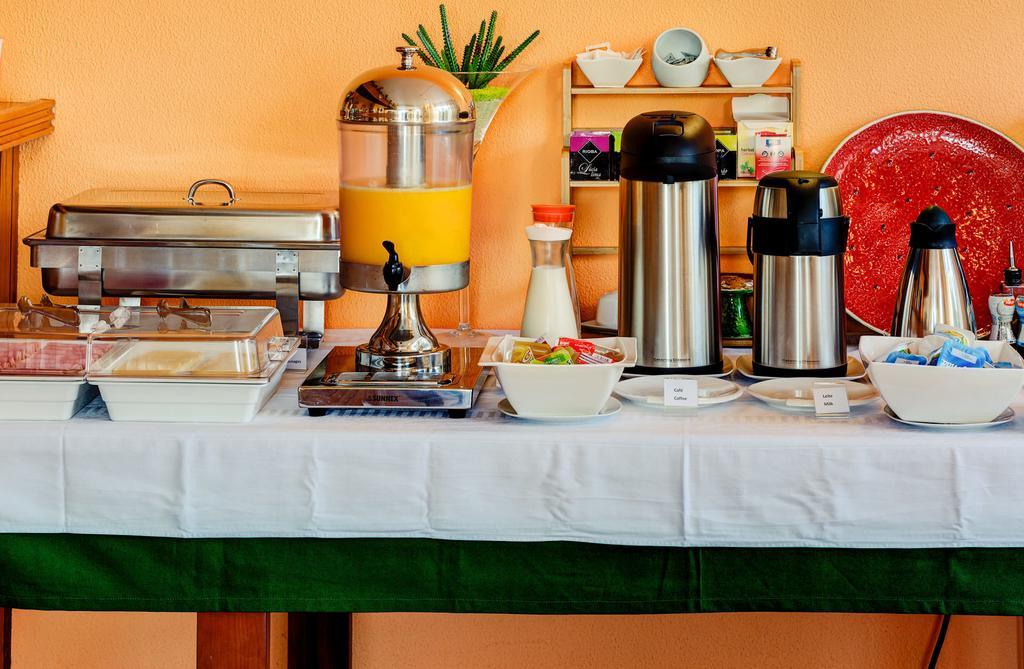 Manta Guest Bed & Breakfast มันตาโรตา ภายนอก รูปภาพ